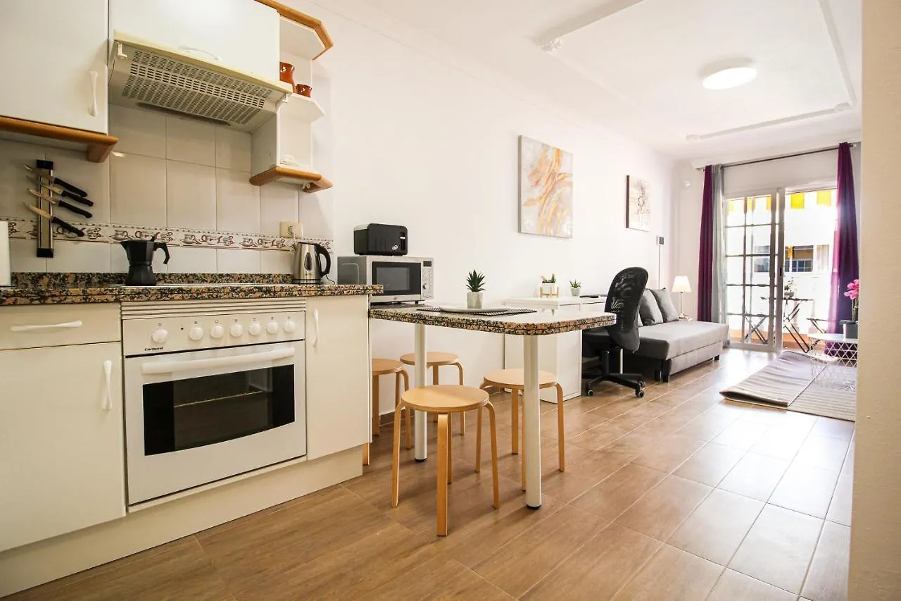 Beautiful Apartment With Air Conditioning Just Steps From The Sea In Playa San Juan Playa de San Juan (Tenerife)