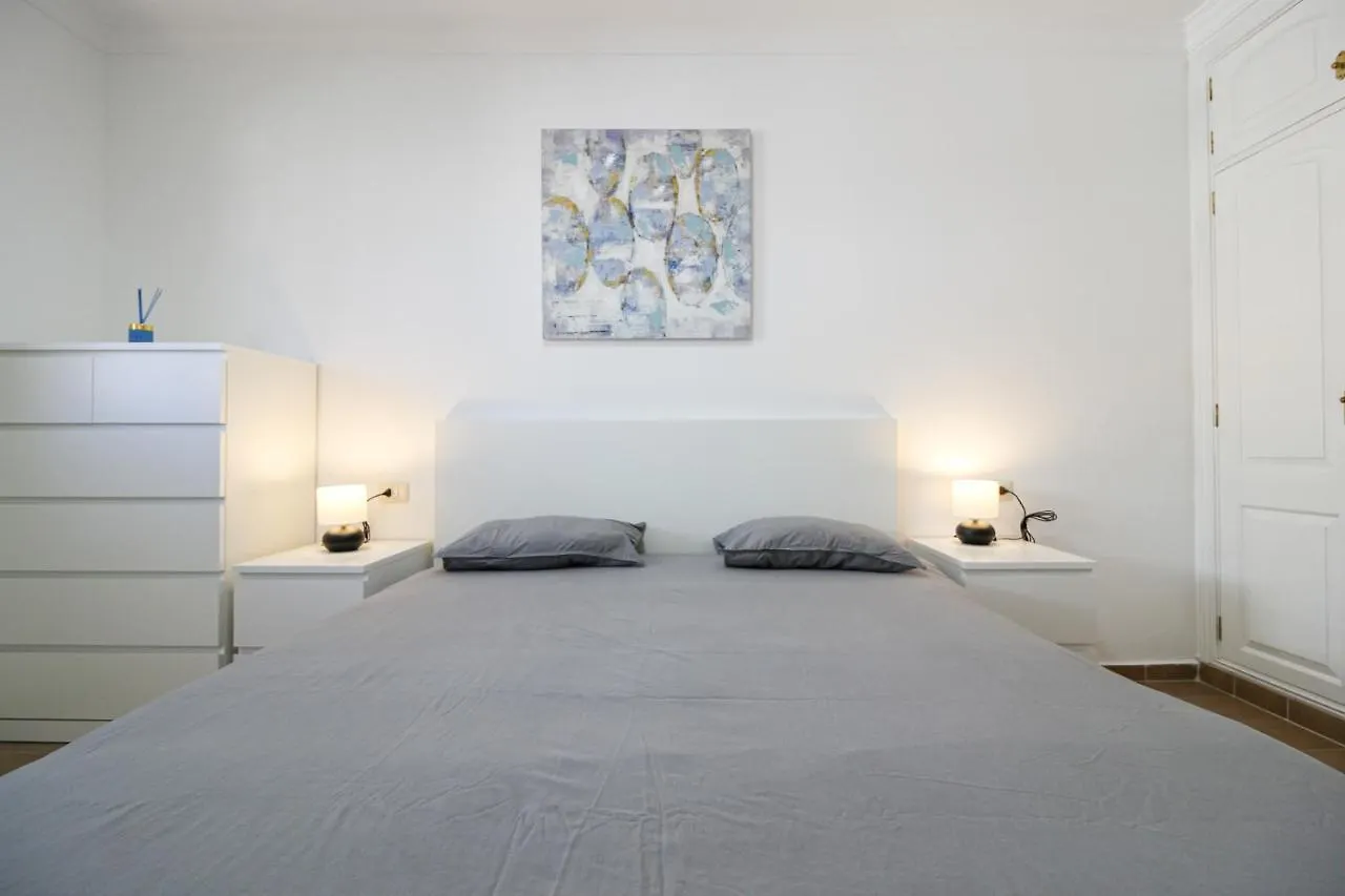 Beautiful Apartment With Air Conditioning Just Steps From The Sea In Playa San Juan